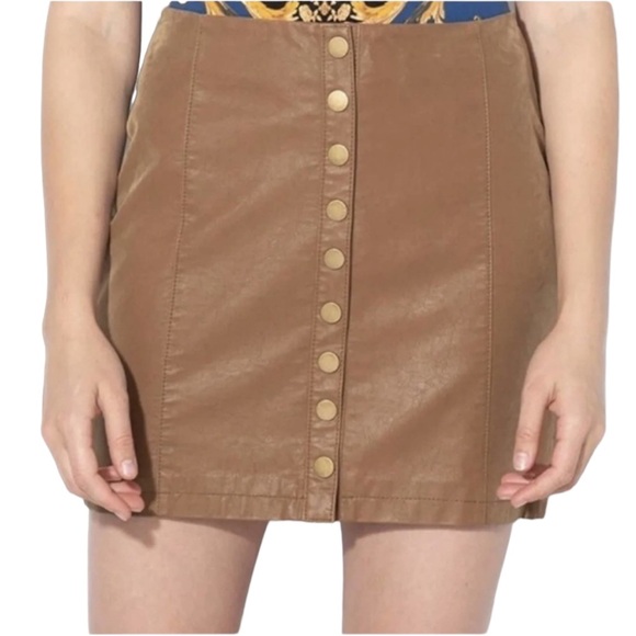 Free People Oh Snap Tan Vegan Faux Leather Snap Front Mini Skirt - 10 - Picture 3 of 14